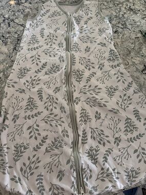White Sleep Sack with Gray Leaf Print - Baby Wearable Blanket